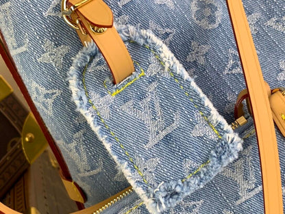 Louis Vuitton M11462 CarryAll PM