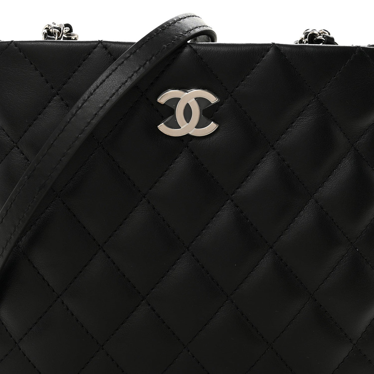 Lambskin Quilted Uniform Crossbody Bag Black