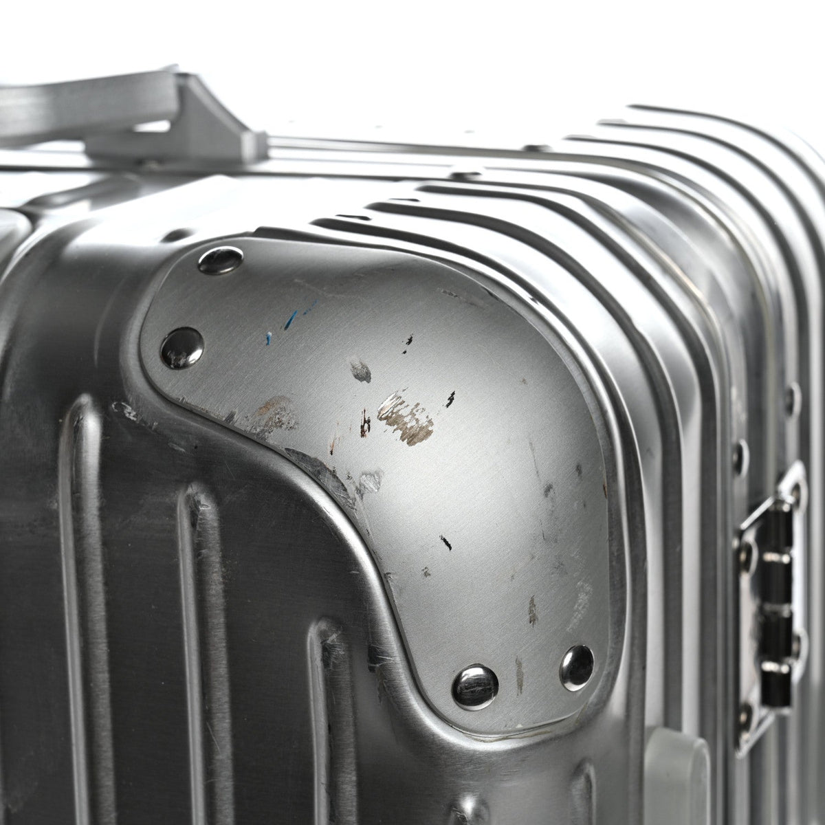 Aluminum Original Check-In M Silver