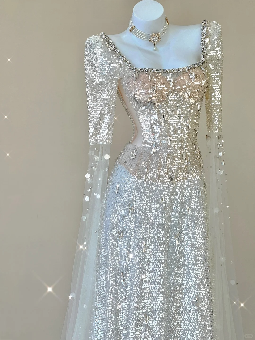 Champagne Long Sleeves A-Line Sequins Long Formal Prom Dress Evening Gown, D467
