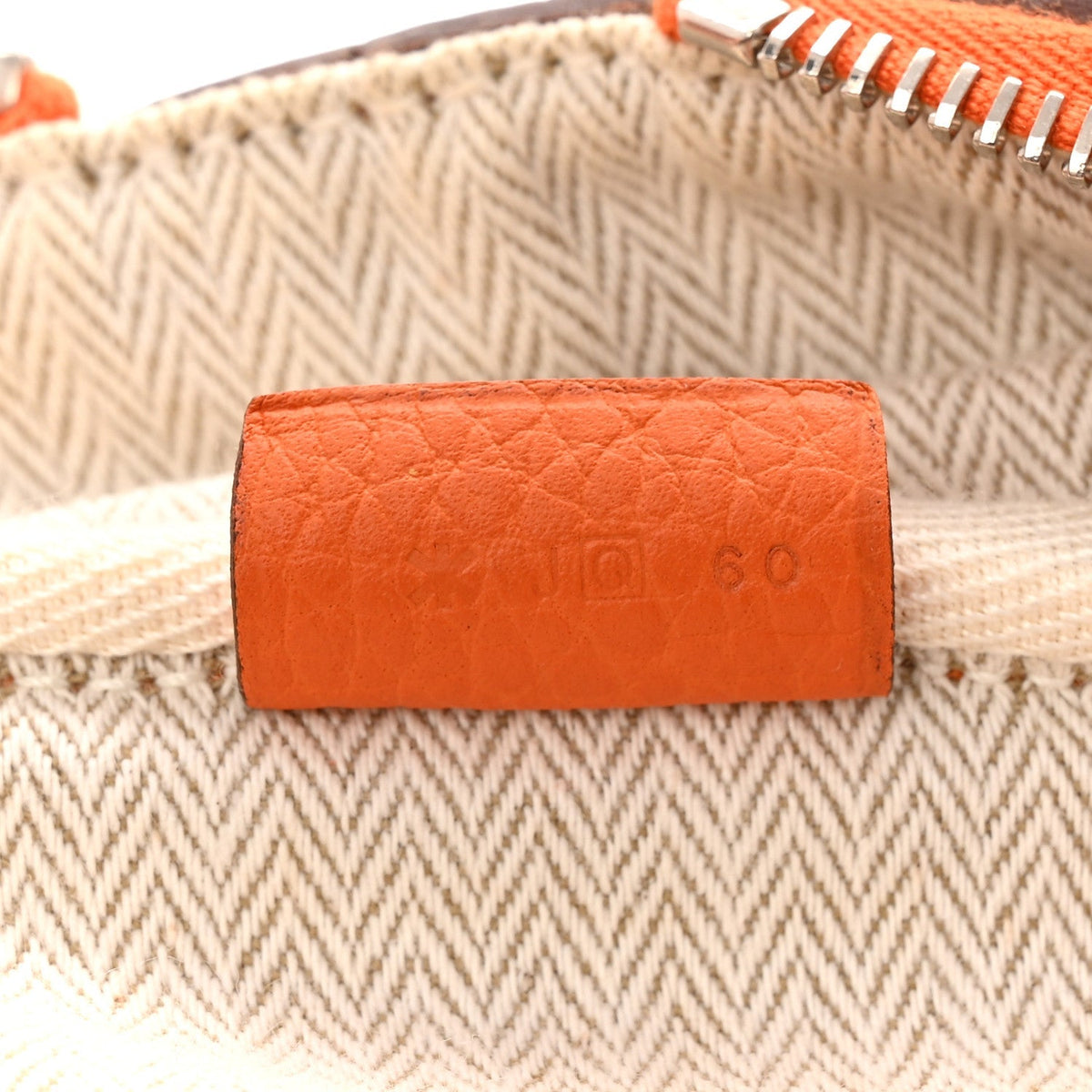 Taurillon Clemence Victoria II 35 Orange