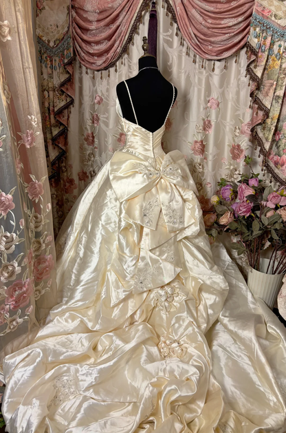 Gorgeous Ivory Straps A-Line Satin Vintage Wedding Dress Bridal Dress, D593