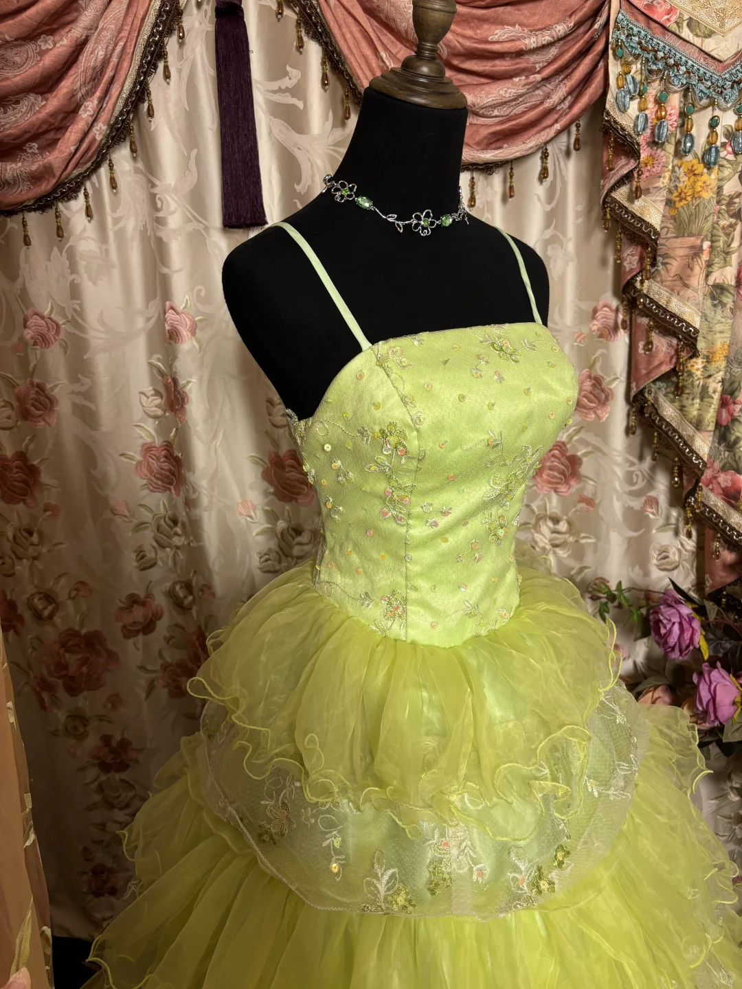 Grass Green Straps A-Line Tiered Vintage Long Prom Dress Evening Gown, D608
