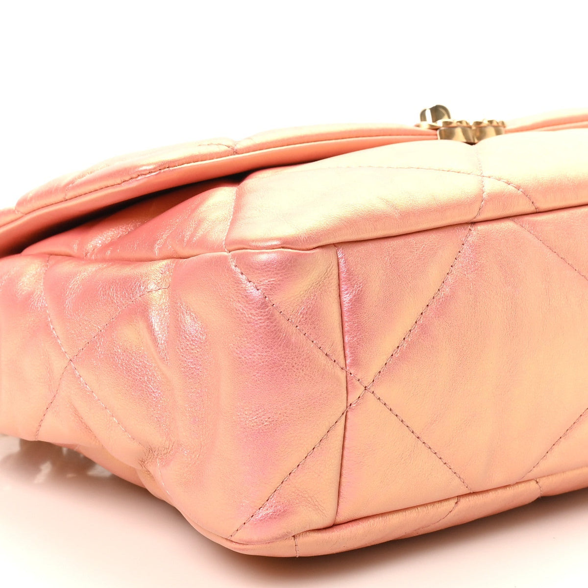 Metallic Lambskin Quilted Large Chanel 19 Flap Pink