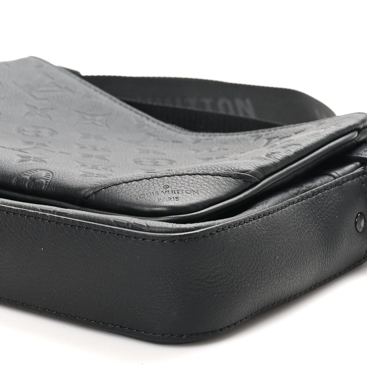Calfskin Monogram Shadow Trio Messenger Black
