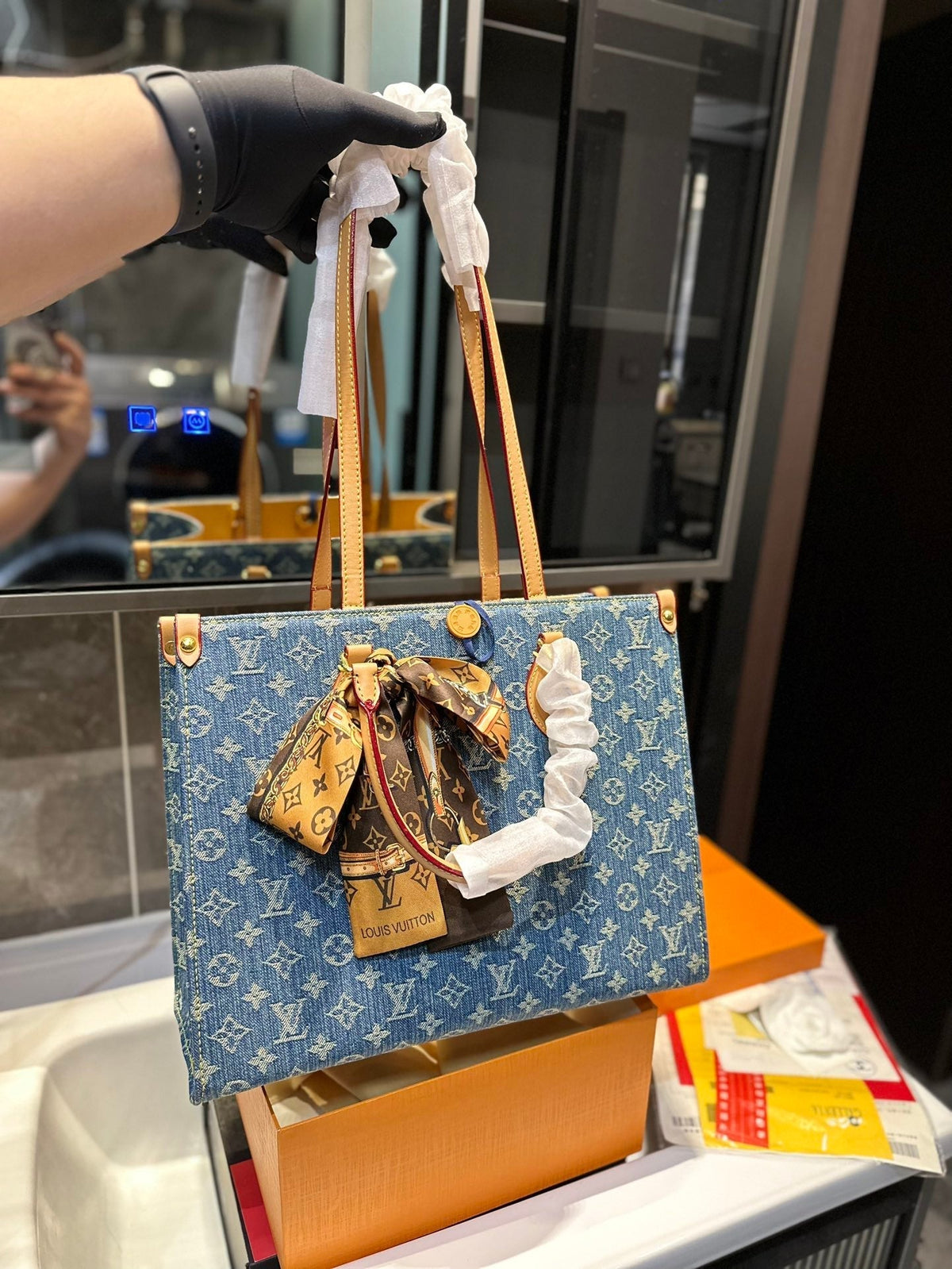 New LV Remix OnTheGo MM