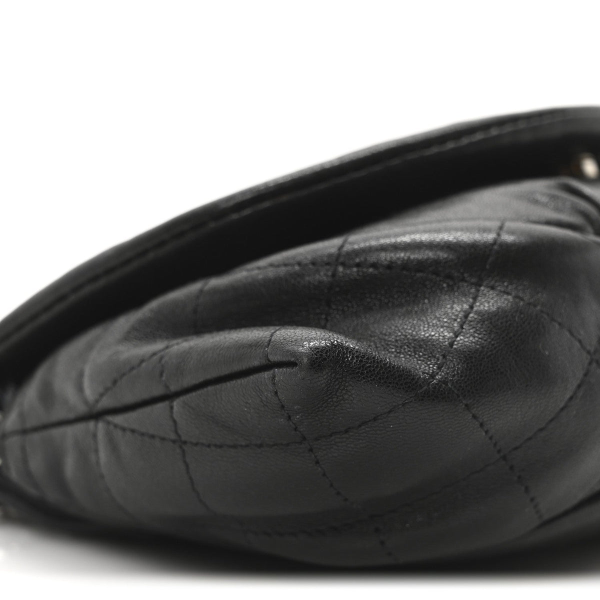 Lambskin Half Moon Wallet On Chain WOC Black