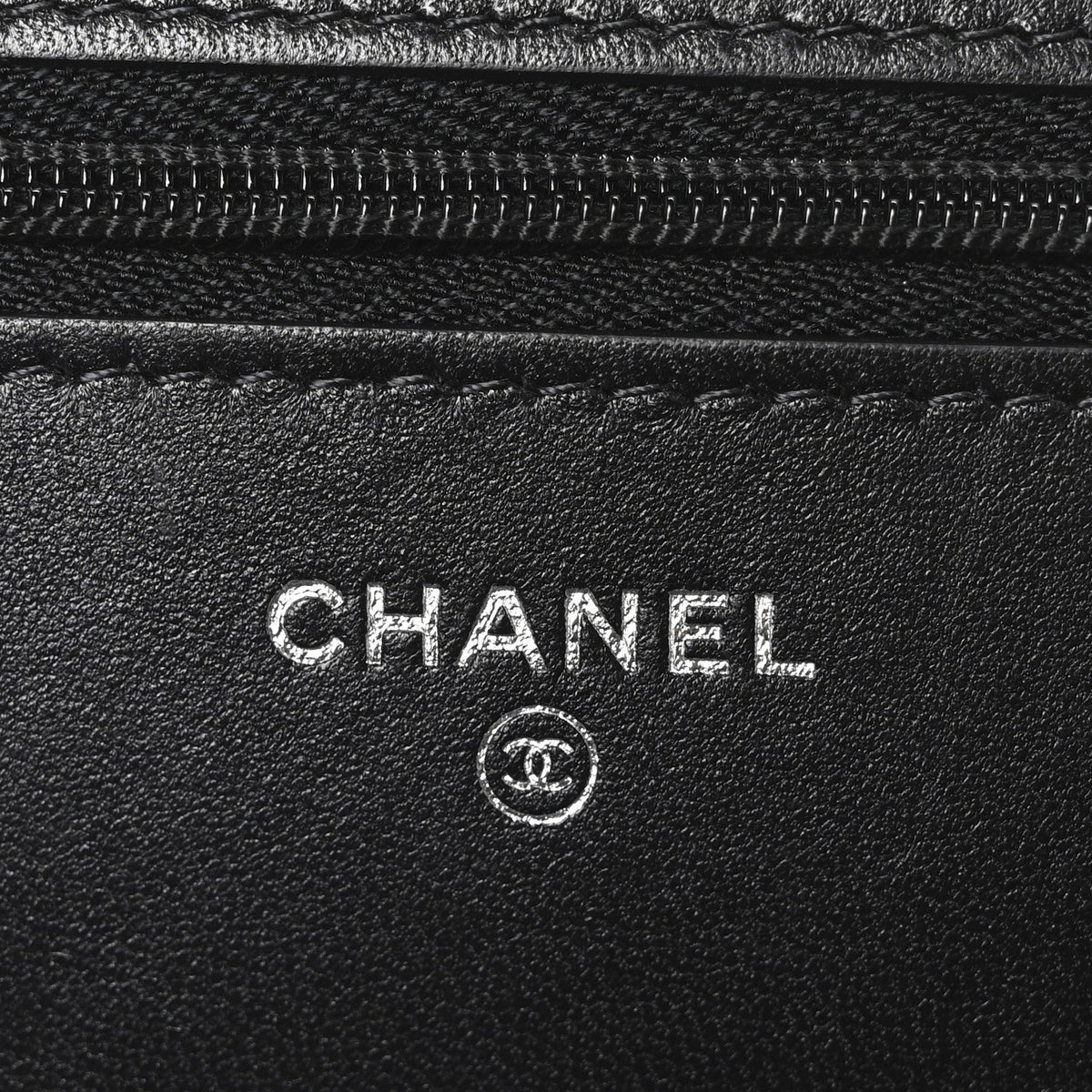 Lambskin Quilted Wallet On Chain WOC Black
