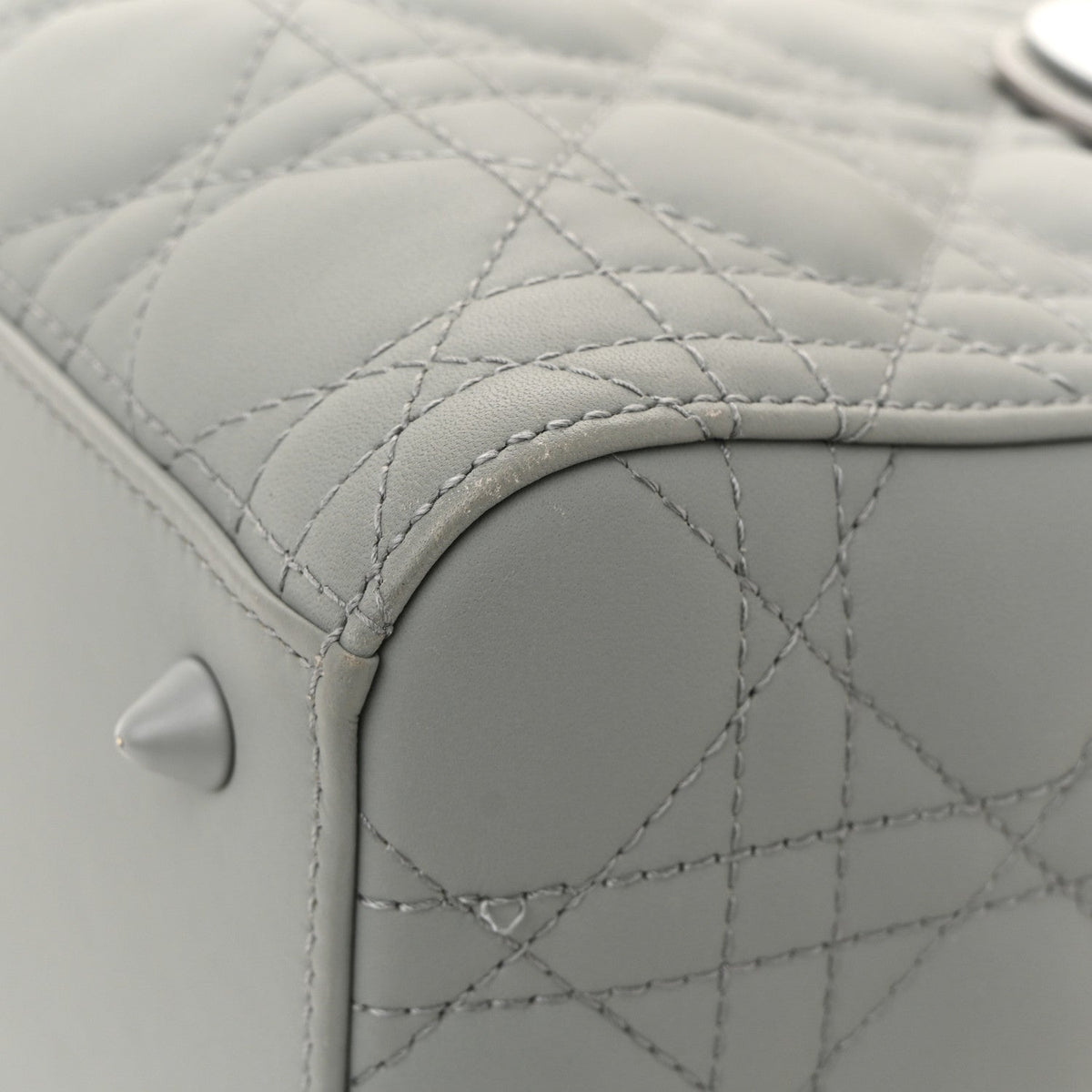 Ultra Matte Calfskin Cannage Medium Lady Dior Grey Stone