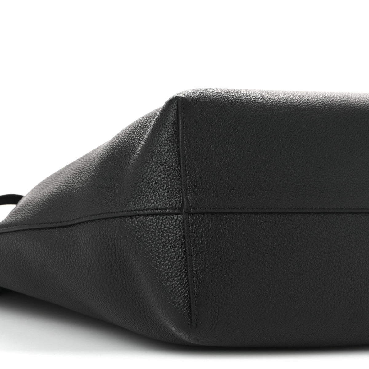 Grained Calfskin Triomphe Medium Cabas Anais Black