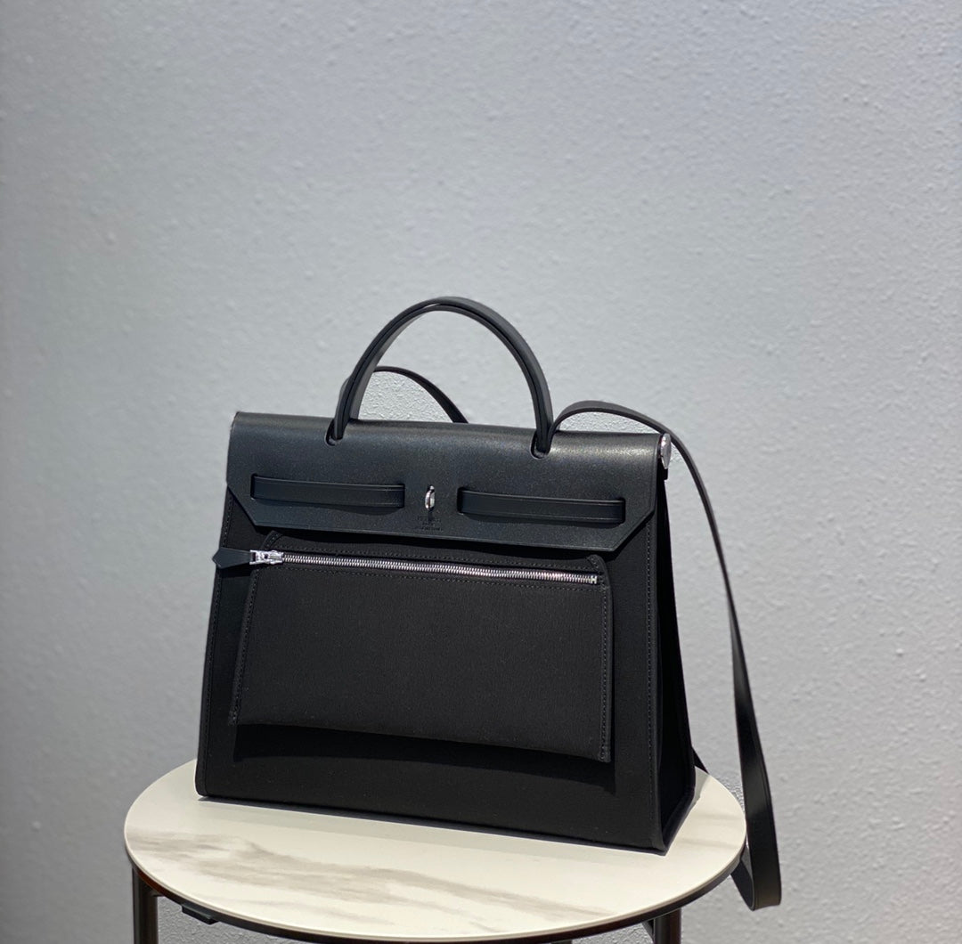 H HERBAG ZIP 31 BAG PALLADIUM HARDWARE BLACK 31CM