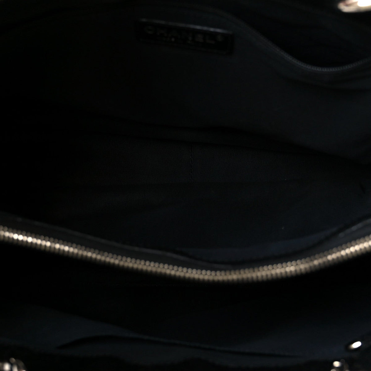 Caviar Quilted Grand Shopping Tote GST Black