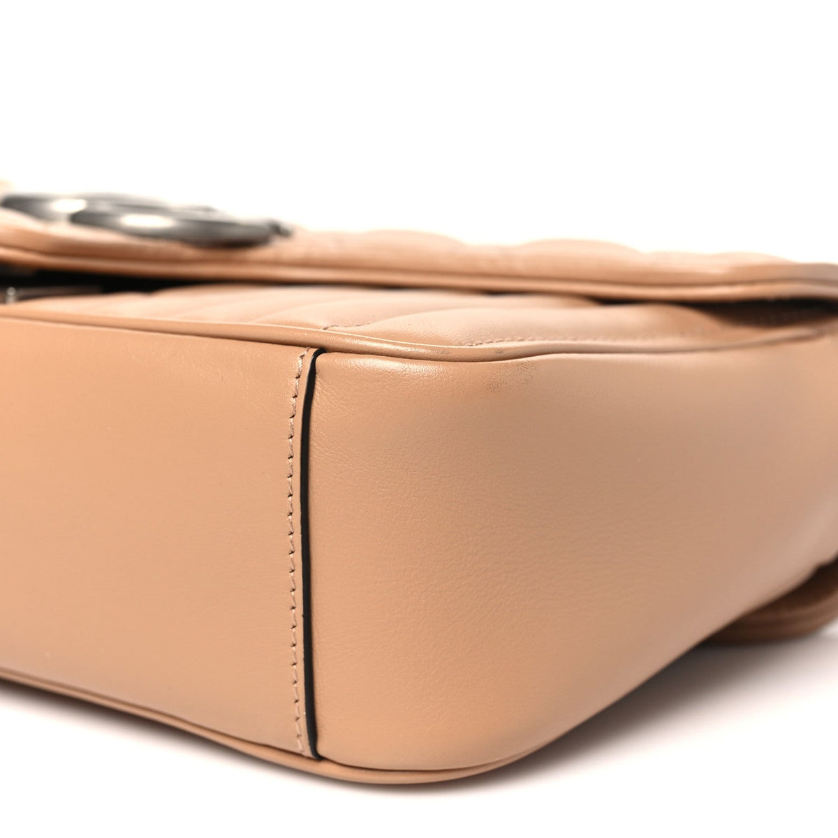 Calfskin Matelasse Aria Small GG Marmont Shoulder Bag Camelia
