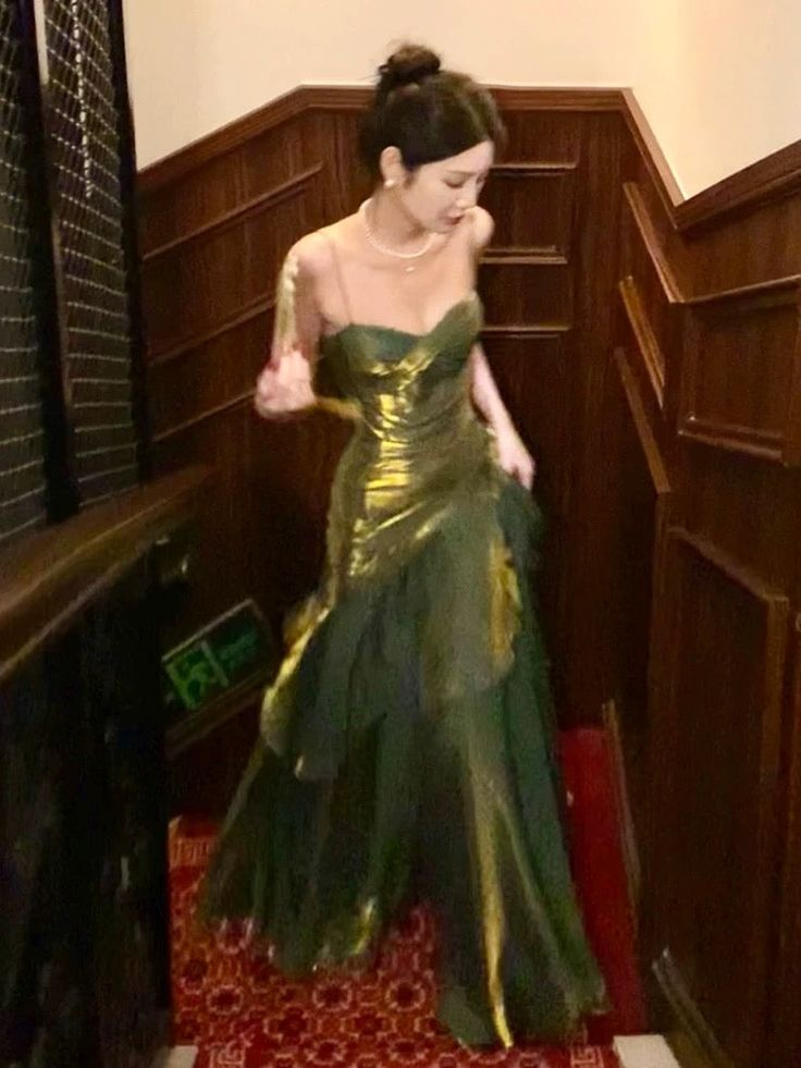 Green Spaghetti Straps A-Line Chiffon Long Evening Party Dress MD7380