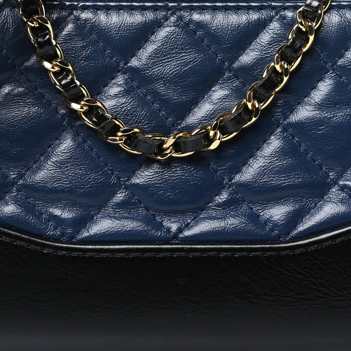 Aged Calfskin Quilted Small Gabrielle Clutch With Chain Navy Black