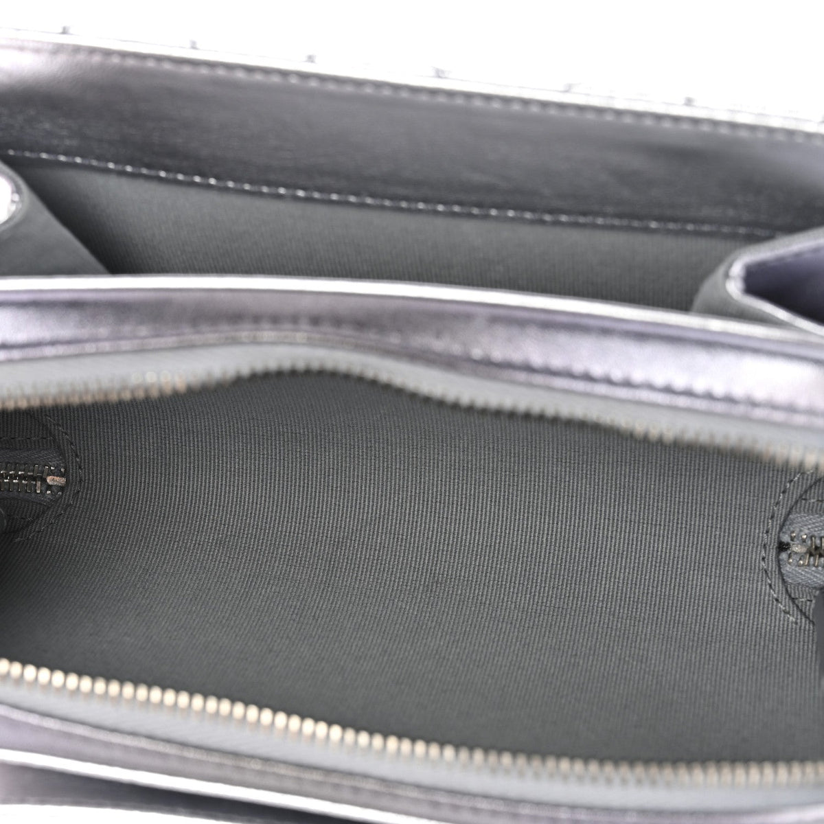 Metallic Lambskin Like A Wallet Flap Silvery Black