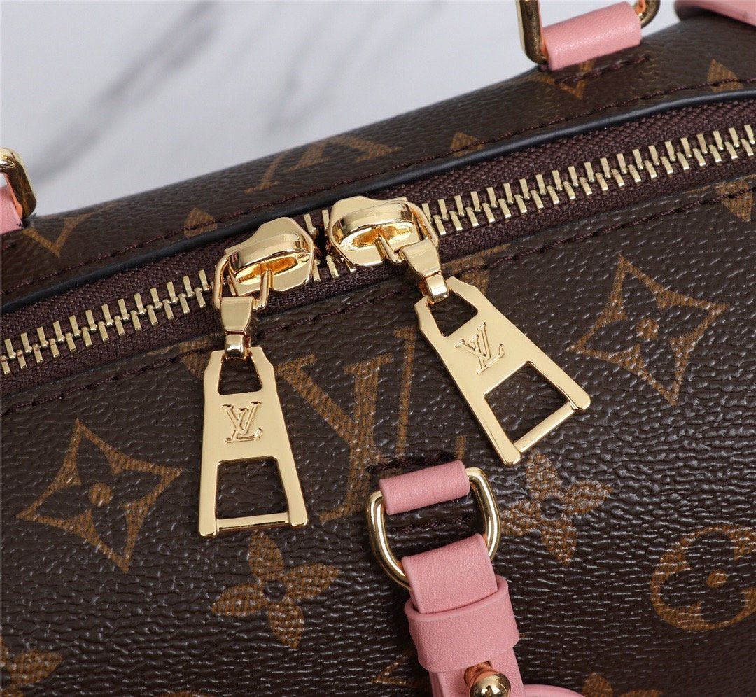 Louis Vuitton Petite Malle