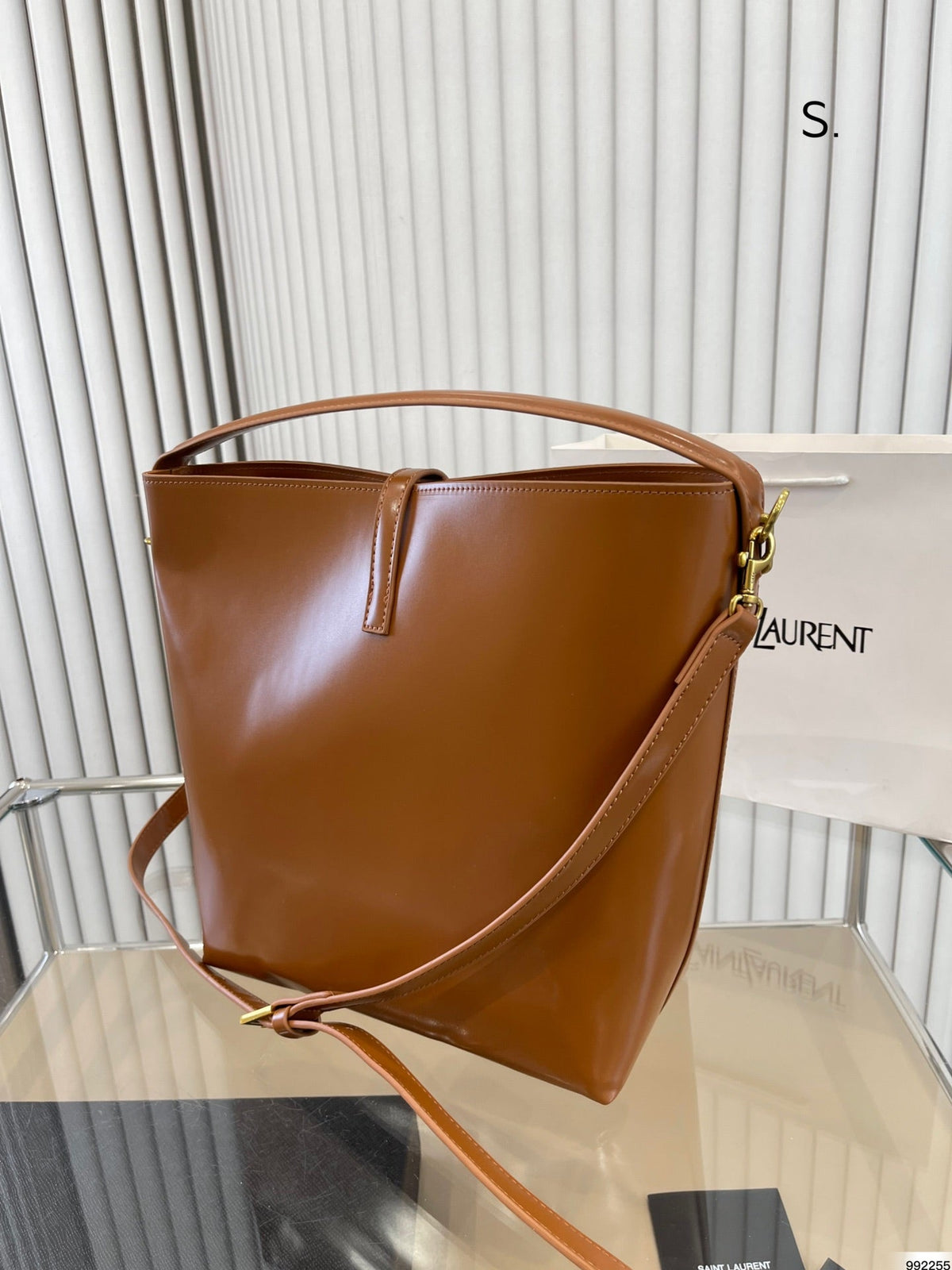 YSL LE 5 À 7 SUPPLE SMALL IN SUEDE