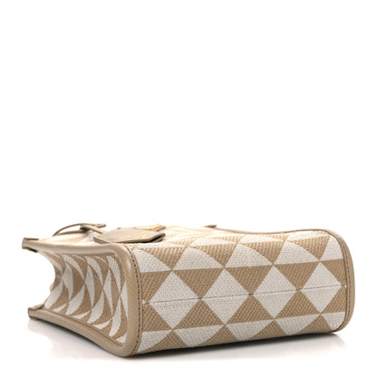 Jacquard Saffiano Triangolo Symbole Embroidered Micro Tote Corda Talco