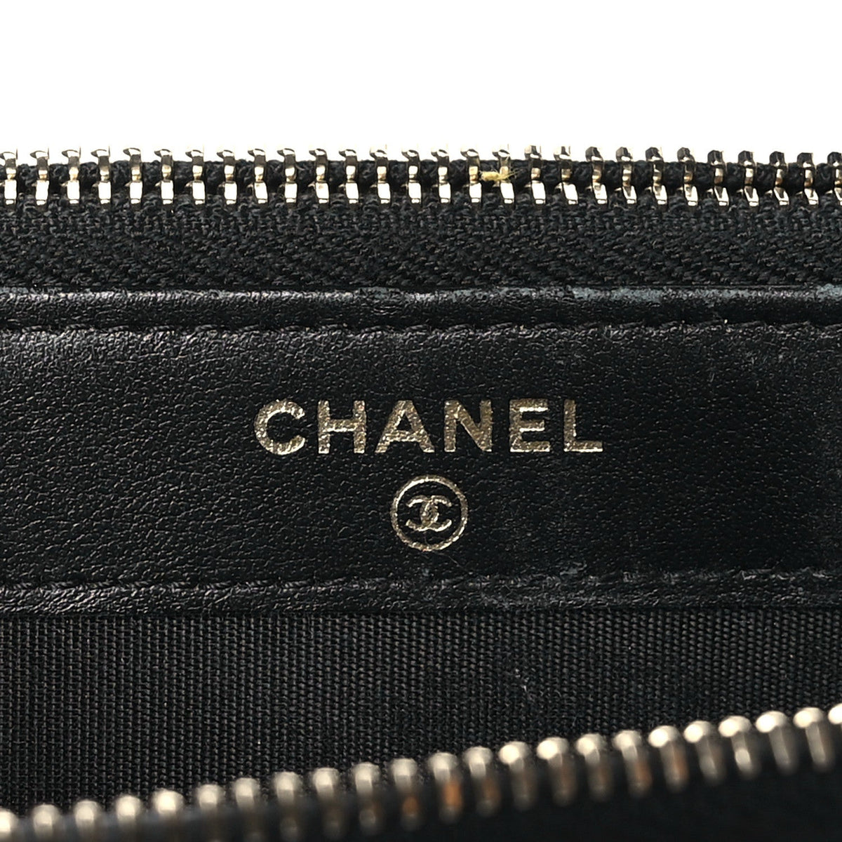 Caviar Quilted Small Boy Clutch With Chain Black