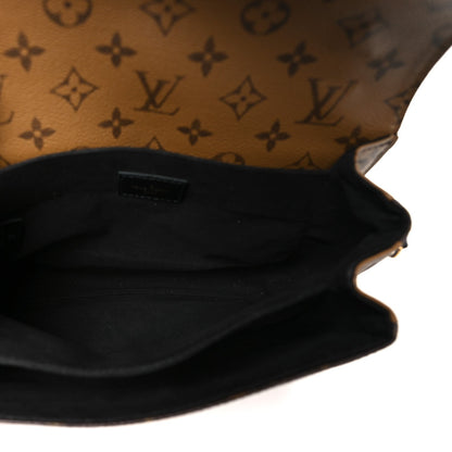 Reverse Monogram Pochette Metis