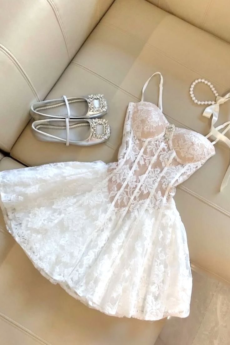 Sweety A Line Spaghetti Straps White Lace Short Homecoming Dress Outfits SH5717