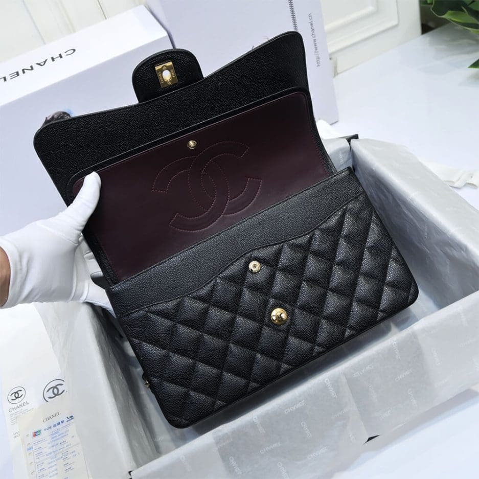 CHANEL LARGE CLASSIC HANDBAG  Grained Calfskin & Gold Metal
