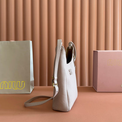 Miu Leather Bucket Bag 16cm Powder Pink Grain Cowhide