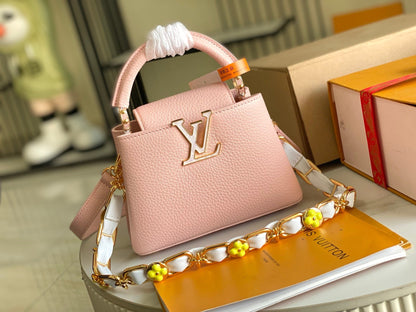 Louis Vuitton Capushell Mini M23363