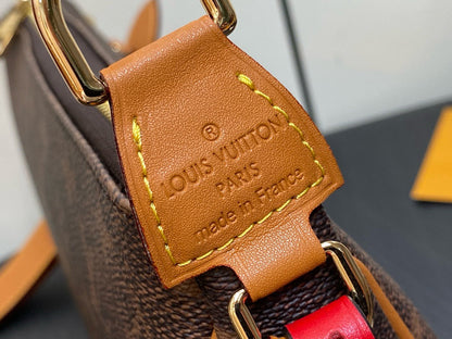 Louis Vuitton M11623 Pochette Accessoire XL