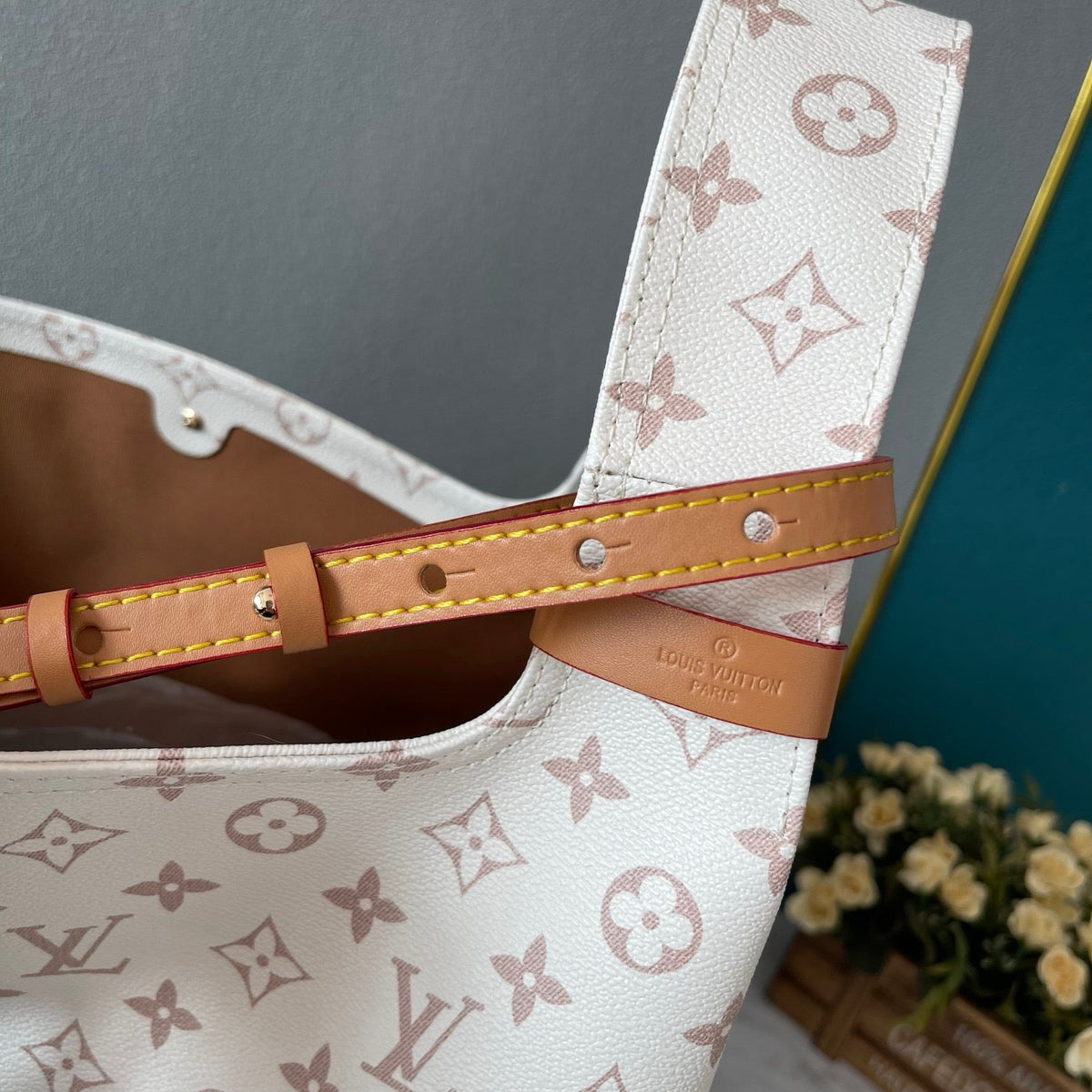 Louis Vuitton M24409 Atlantis GM