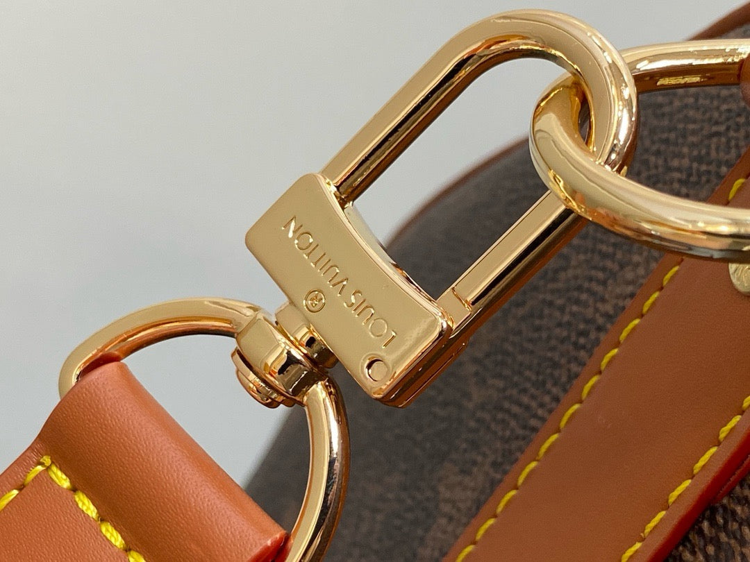 Louis Vuitton M11541 Keepall Bandoulière 50