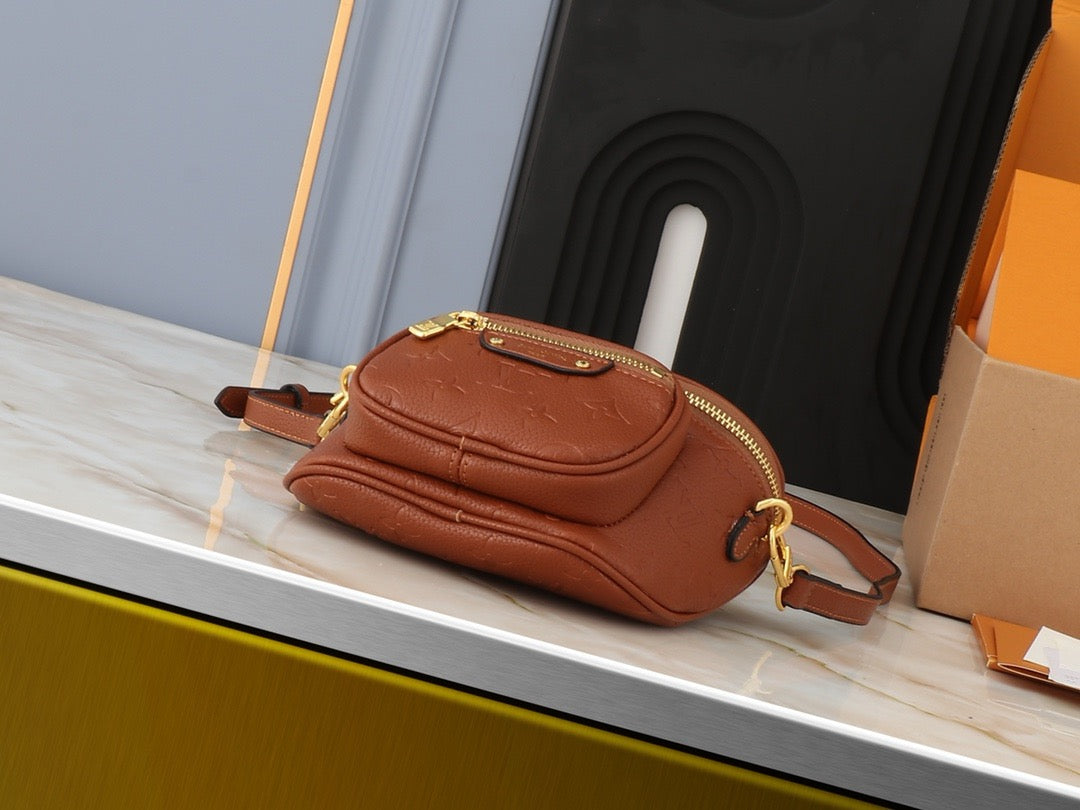 Louis Vuitton M12753 Mini Bumbag