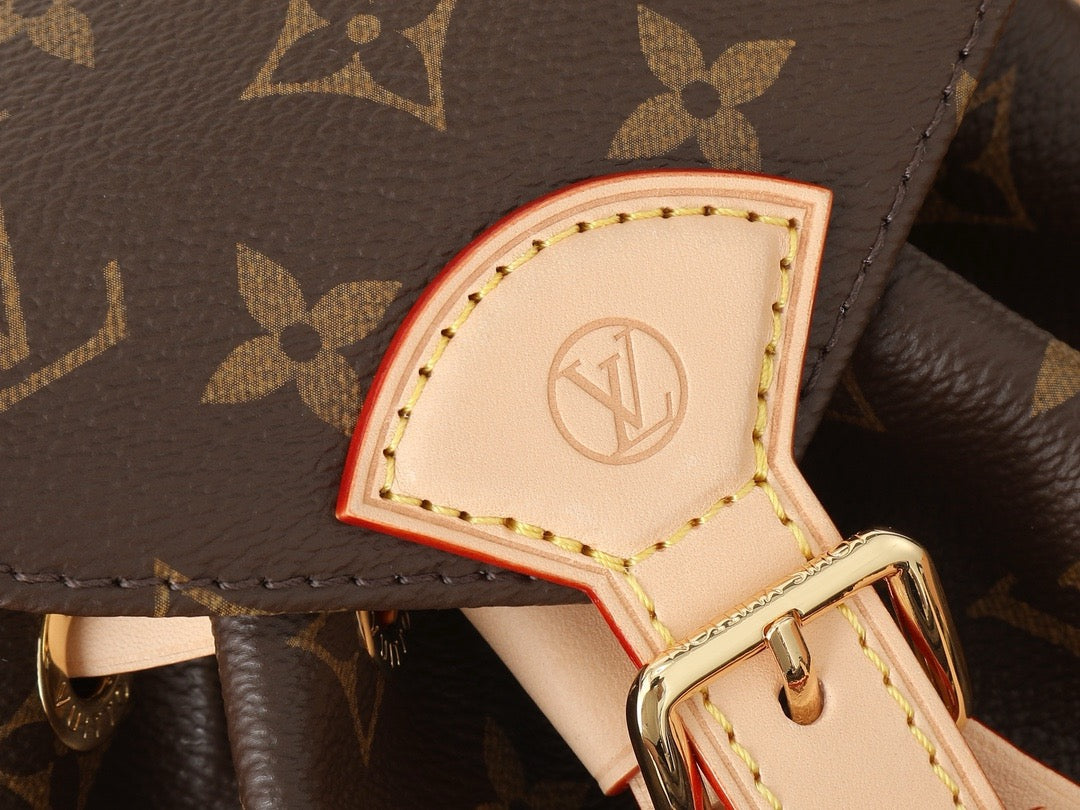 Louis Vuitton M11199 Montsouris Mini