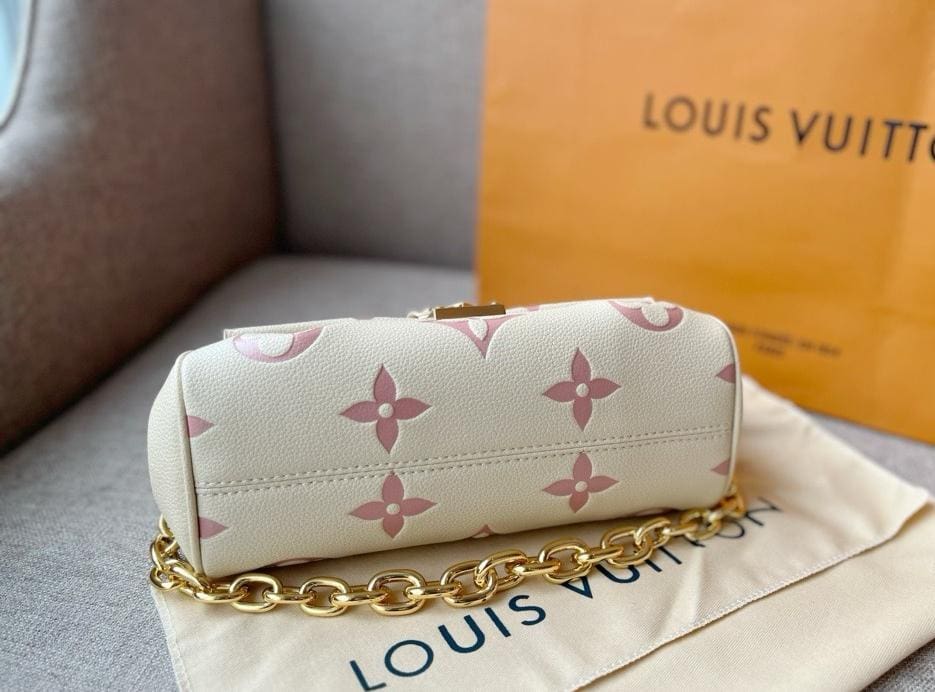 Louis Vuitton M46393 Favourite Bag