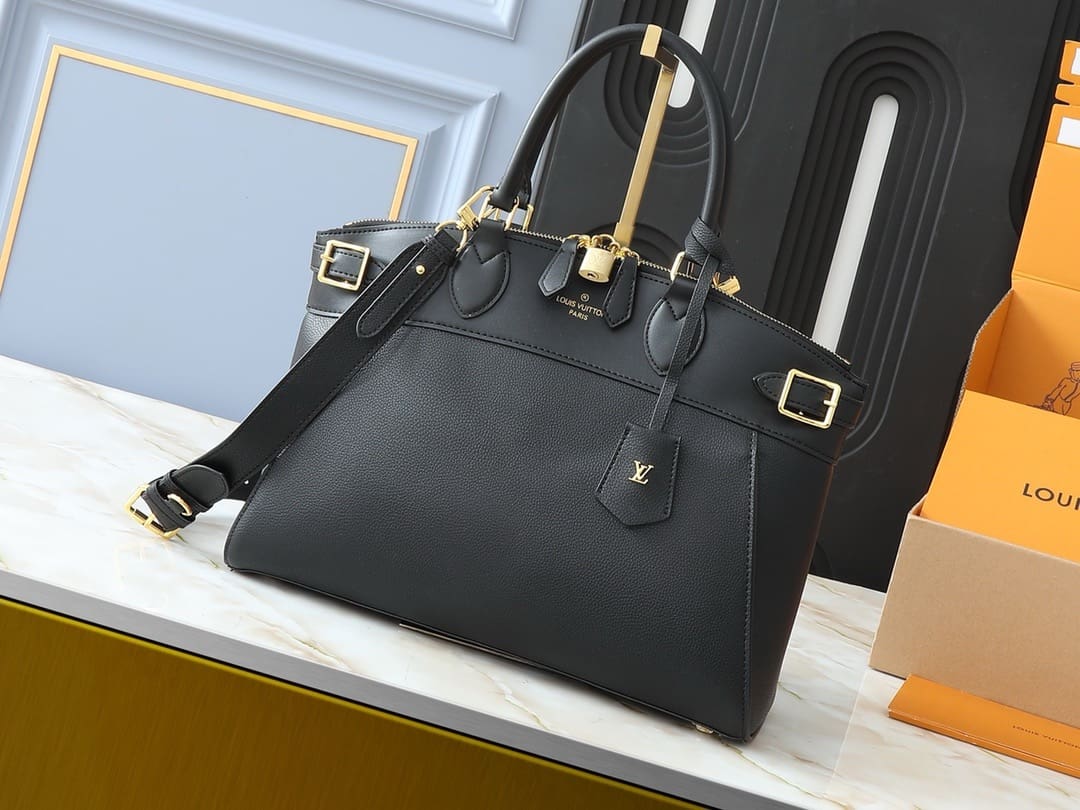 Louis Vuitton M22914 Vendôme MM