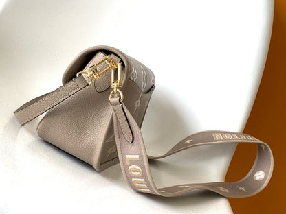 Louis Vuitton M46583 Diane