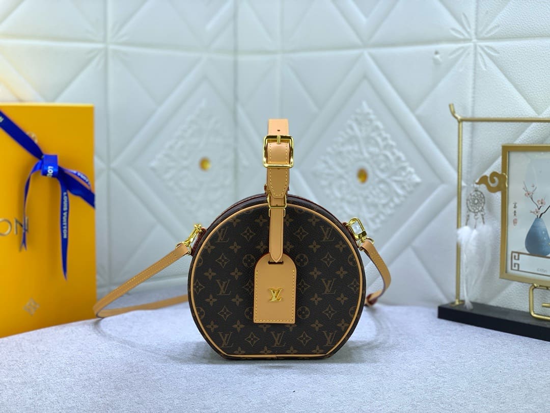 Louis Vuitton PETITE BOITE CHAPEAU