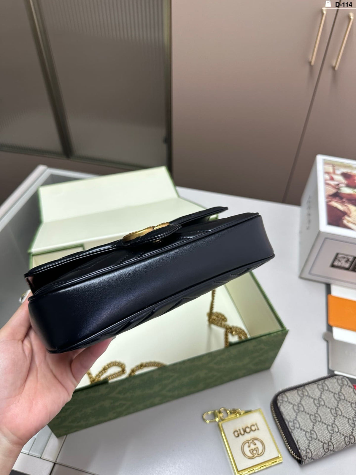 GUCCI GG Marmont super mini bag