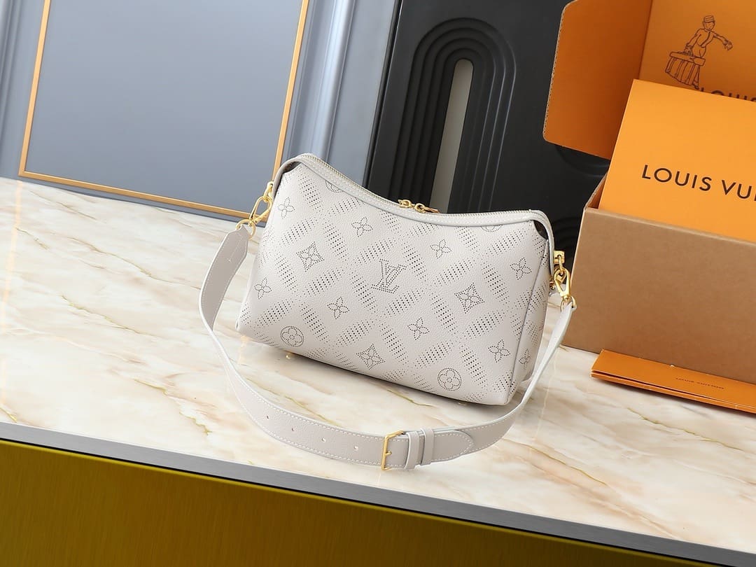 Louis Vuitton M13157 Hand It All PM