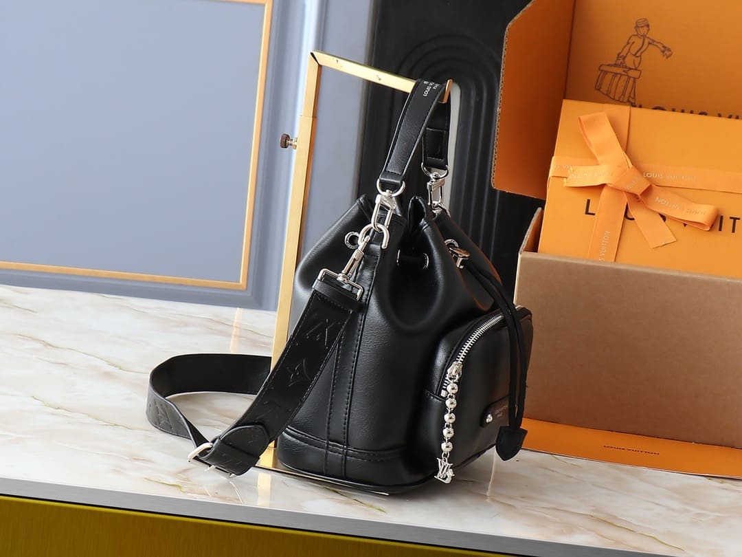 Louis Vuitton M13985 Noé Cargo