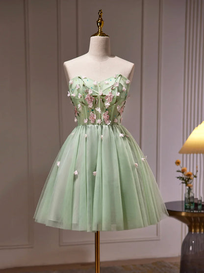 Charming Homecoming Dress Sweetheart Tulle Beaded Flowers Short Prom Dress Back to School Outfits Party Dress  D6092