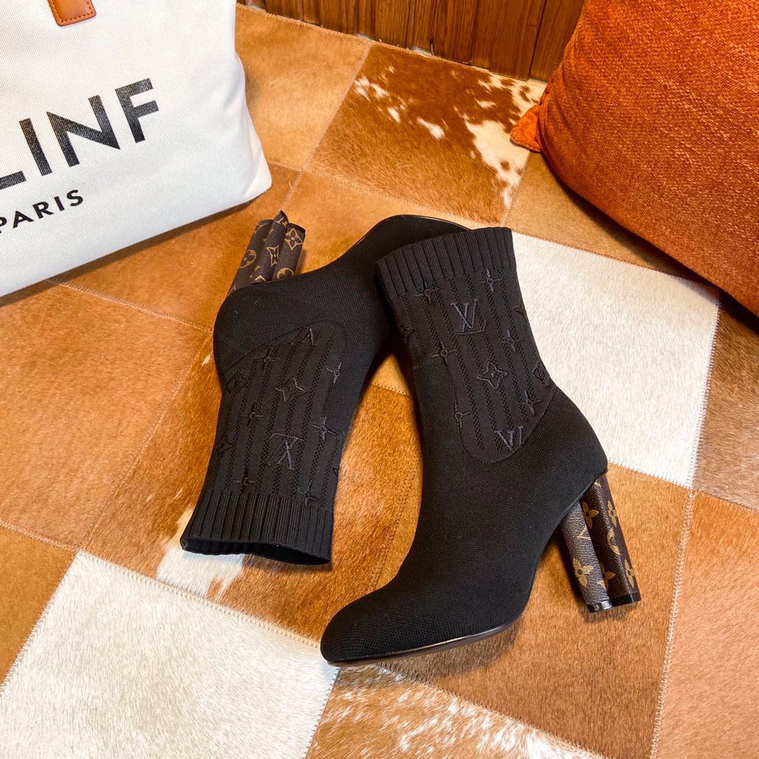 Premium LUV BOOTS 052