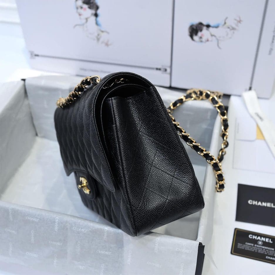 CHANEL LARGE CLASSIC HANDBAG  Grained Calfskin & Gold Metal