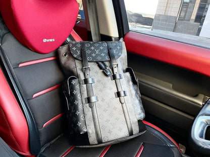 Louis Vuitton M45419 Christopher MM
