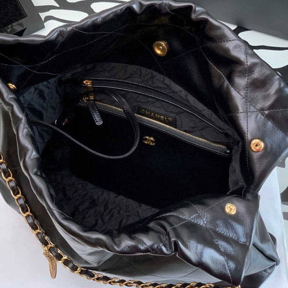 iCHANEL 22 Small Handbag-Hobo Bags -Black