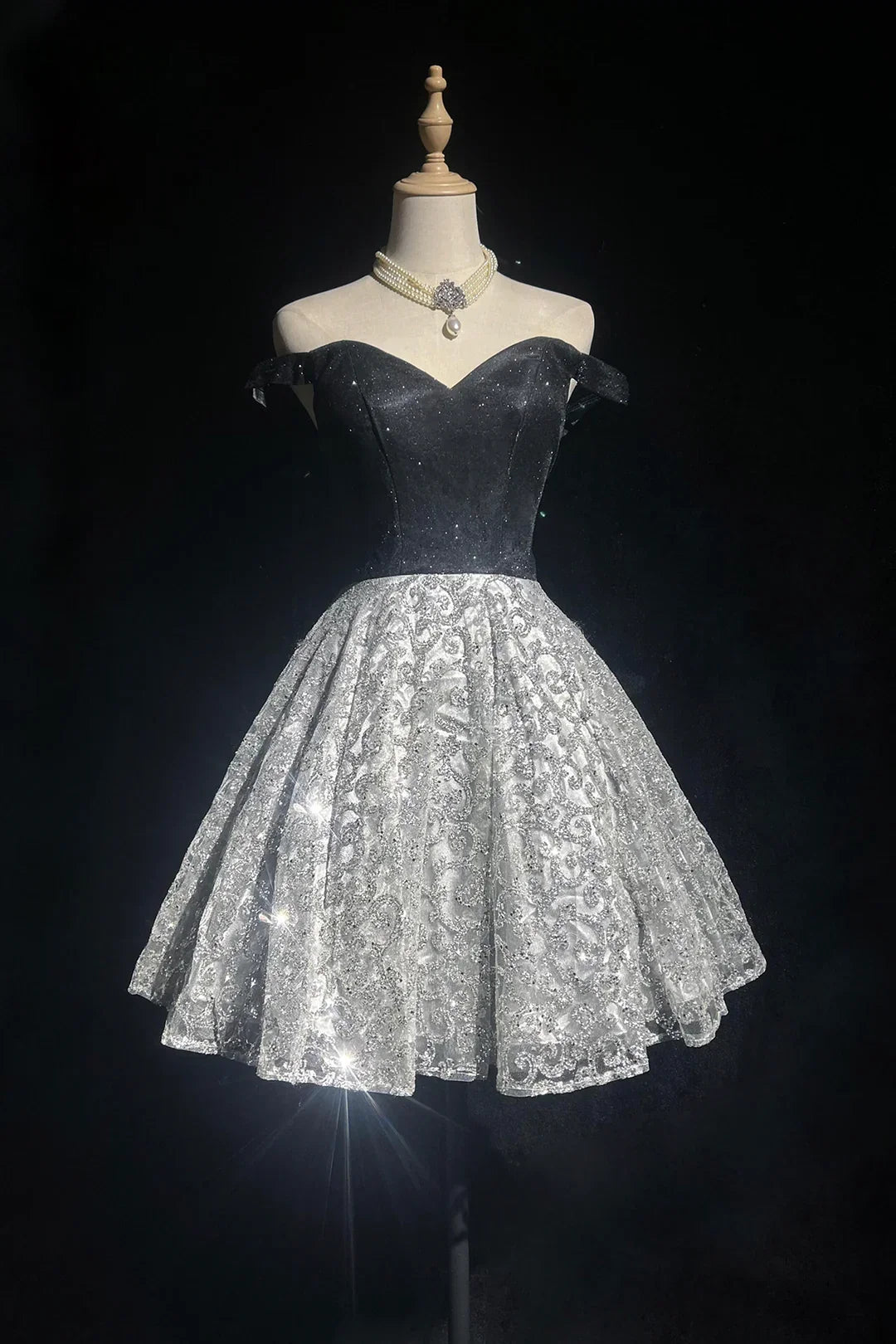 Vintage  Homecoming Dress Off-the-Shoulder Sequin Lace Beading Short Prom Dress Back to School Outfits Party Dress  D6043